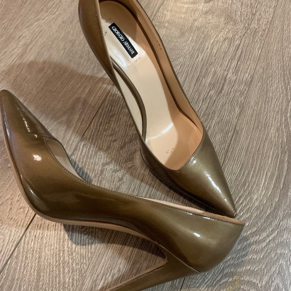 Giorgio Armani pumps - Picture 1 of 1